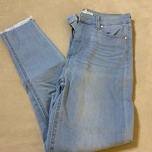 Light wash jean